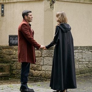 Fotoğraf Camdaki Kız