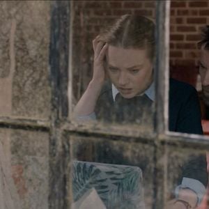 Fotoğraf The Unfamiliar