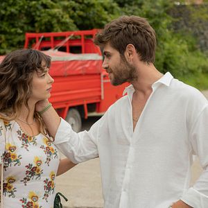 Fotoğraf Vermem Seni Ellere