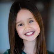 Fotoğraf Molly Belle Wright