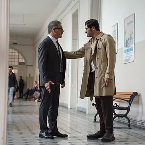 Fotoğraf Bambaşka Biri