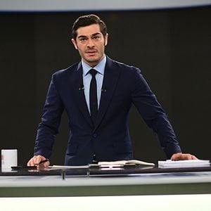 Fotoğraf Bambaşka Biri