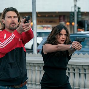 Fotoğraf Shelley Hennig