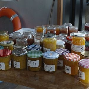 Fotoğraf Sur l'Adamant