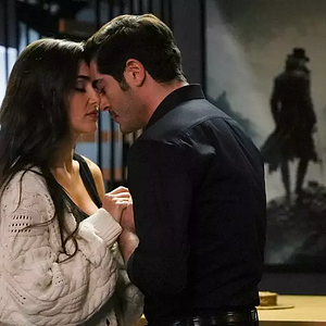 Fotoğraf Bambaşka Biri