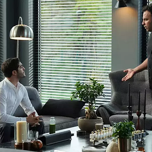 Fotoğraf Bambaşka Biri