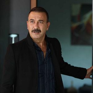 Fotoğraf Kendi Düşen Ağlamaz