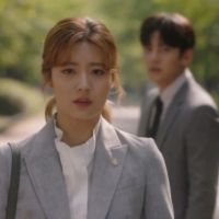 Fotoğraf Suspicious Partner