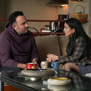 Fotoğraf Bambaşka Biri