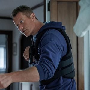 Fotoğraf James Badge Dale