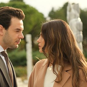 Fotoğraf Altın Kafes