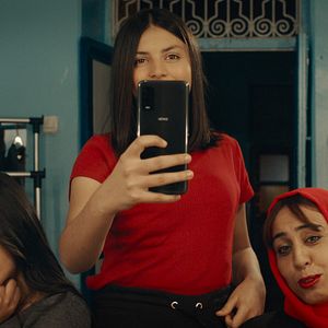 Fotoğraf Dört Kız Kardeş