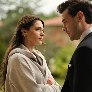 Fotoğraf Altın Kafes