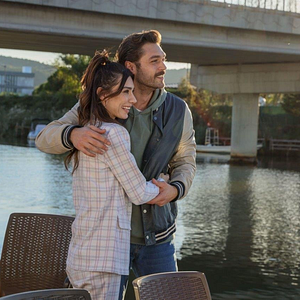 Fotoğraf Yıldızlar Bana Uzak