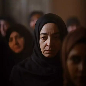 Fotoğraf Kızıl Goncalar