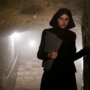 Fotoğraf Omen: İlk Kehanet