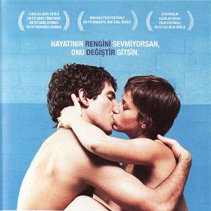 Fotoğraf KoyuLaciSiyahaYakın