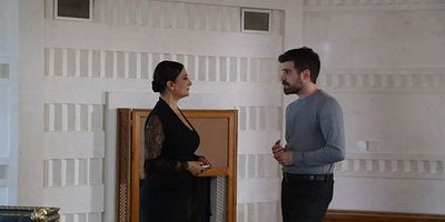 Üç Kız Kardeş 80.Bölüm posteri