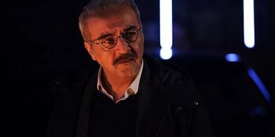 İnci Taneleri 9.Bölüm posteri