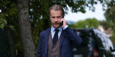 Kül Masalı 10.Bölüm Final posteri