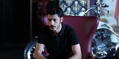 İnci Taneleri 13.Bölüm posteri