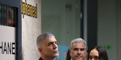 Kızıl Goncalar 23.Bölüm posteri