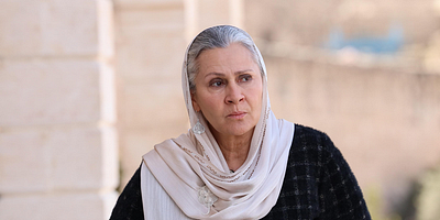 Uzak Şehir 18.Bölüm posteri