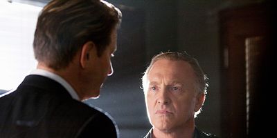 Shades Of Blue posteri