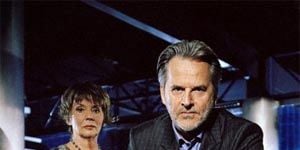 Pilot: Part 1 posteri