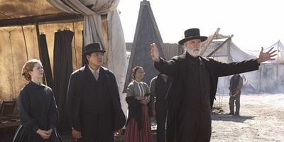 Pride, Pomp and Circumstance posteri