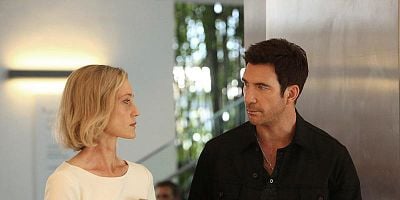 Love Is a Battlefield posteri