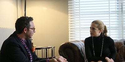 Güllerin Savaşı 63.Bölüm posteri