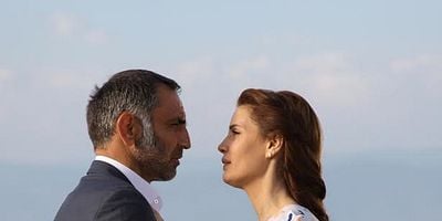 Kehribar 10.Bölüm posteri