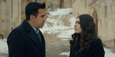 Aşk ve Mavi 9.Bölüm posteri