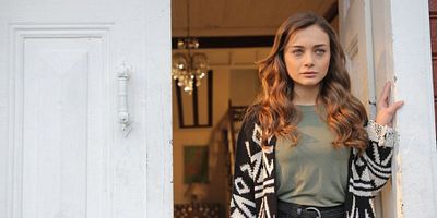 Aşk ve Gurur 1.Bölüm posteri