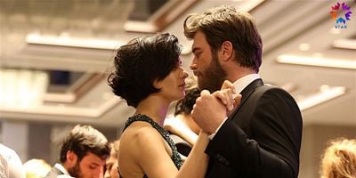 Cesur ve Güzel 22.Bölüm posteri