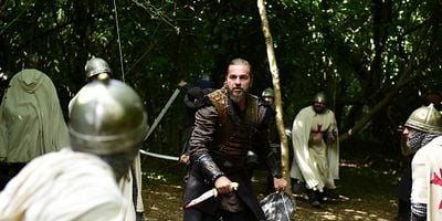 Diriliş Ertuğrul 90.Bölüm posteri