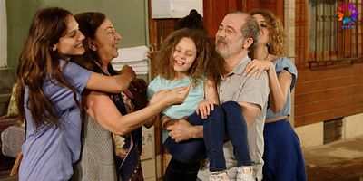 Ateşbceği 1.Bölüm posteri