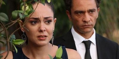 Seni Kimler Aldı 10.Bölüm Final posteri