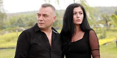 Eşkiya Dünyaya Hükümdar Olmaz 74.Bölüm posteri