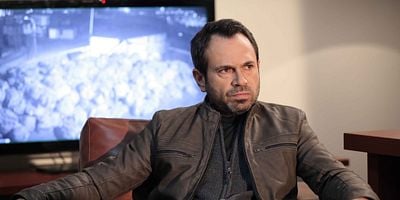 Eşkiya Dünyaya Hükümdar Olmaz 85.Bölüm posteri