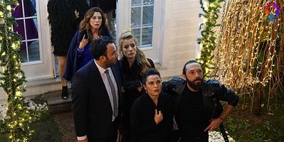 Ufak Tefek Cinayetler 10.Bölüm posteri