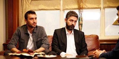 Sen Anlat Karadeniz 1.Bölüm posteri