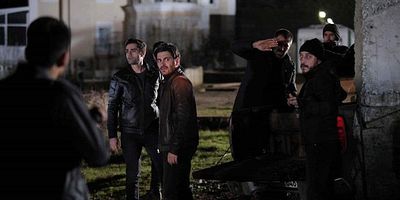 Eşkiya Dünyaya Hükümdar Olmaz 91.Bölüm posteri