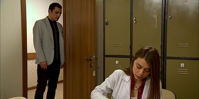 Beni Bırakma 43.Bölüm posteri