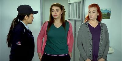 Beni Bırakma 93.Bölüm posteri