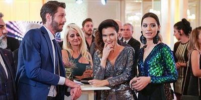 Yasak Elma 18.Bölüm posteri