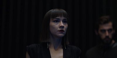 Yaşamayanlar 8.Bölüm Final posteri