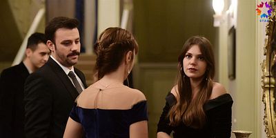 İstanbullu Gelin 63.Bölüm posteri