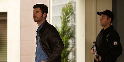 Çarpışma 3.Bölüm posteri